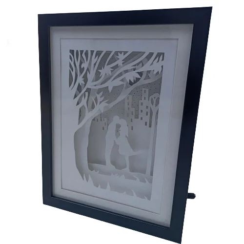 Shadow Box – Couple in city